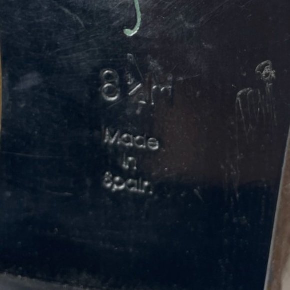 Vintage Mezlan Women's Tan Patent Leather Square Toe Heels Size 8.5M - Picture 9 of 9